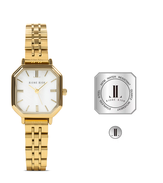 Vrouw draagt Amélie Classic White dameshorloge